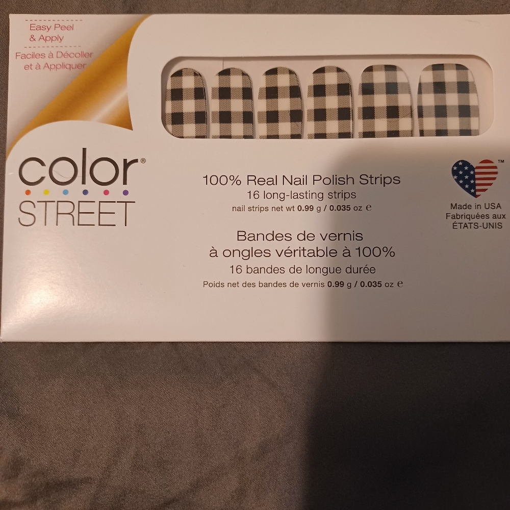 Color street nails (plaid about you)